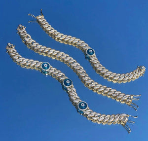 Chain Link Bracelet With Eye